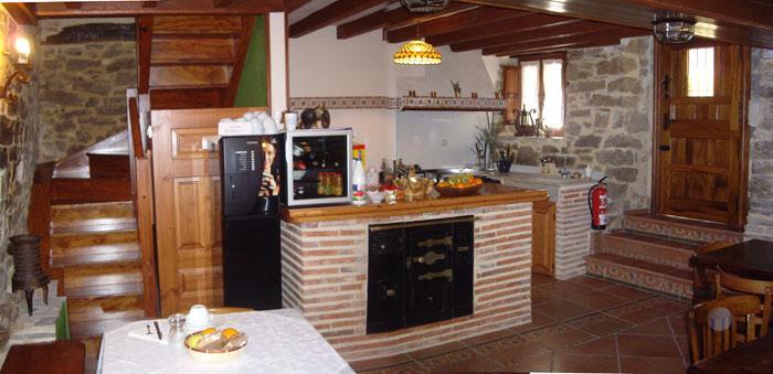 Hotel Rural La Casa del Montero Espinosa de los Monteros Exterior foto